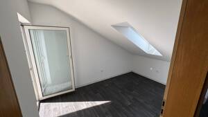 3-Zimmer-Wohnung Dachgeschoss Würzburg Dürrbachau Balkon teilmöbliert – 97080 Würzburg – Vorschaubild 8