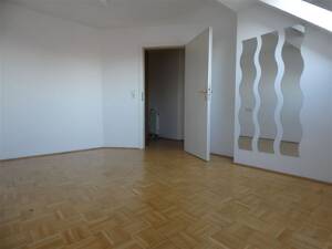 Ideale Wohnung für Singles, Paare! Tolle 2 Zi.-DG-Whg | Parkett |Bad mit Fenster – 4159 Leipzig – Vorschaubild 8