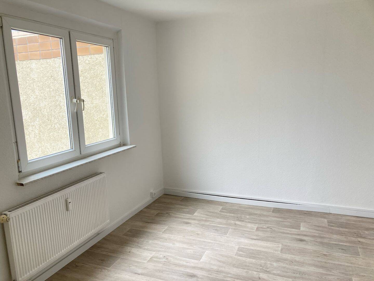 VIEL PLATZ - 4RW in Neu-Olvenstedt! – Magdeburg – Vorschaubild 2