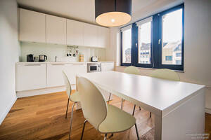 Welc(H)ome® by RIDA FLATS - CGN City: All-in! Internet, Balkon & Top-Lage – 50670 Köln – Vorschaubild 7