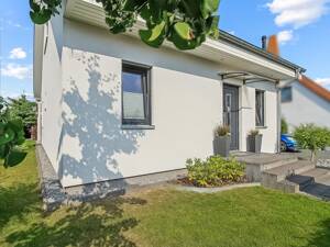 Wenig Verbrauch, viel Komfort: Wunderschönes Einfamilienhaus mit großem Garten in Berlin Bohnsdorf – 12526 Berlin – Vorschaubild 2