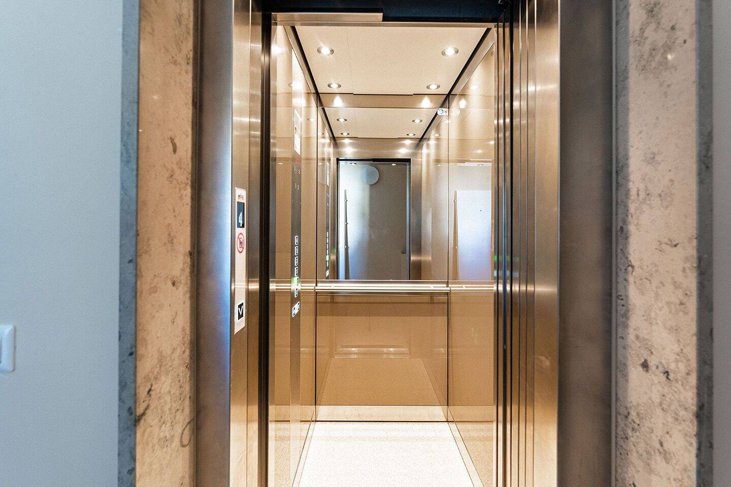 NEUBAU-Penthouse in effizienter Bauweise mit Wärmepumpe (A+) – München – Vorschaubild 2