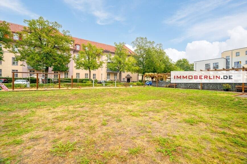 IMMOBERLIN.DE - Toplage! Helle Altbauwohnung mit Südwestterrasse & Garten