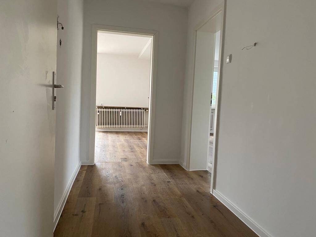 gepflegte, große 3 zimmer Wohnung – Siegen – Vorschaubild 3