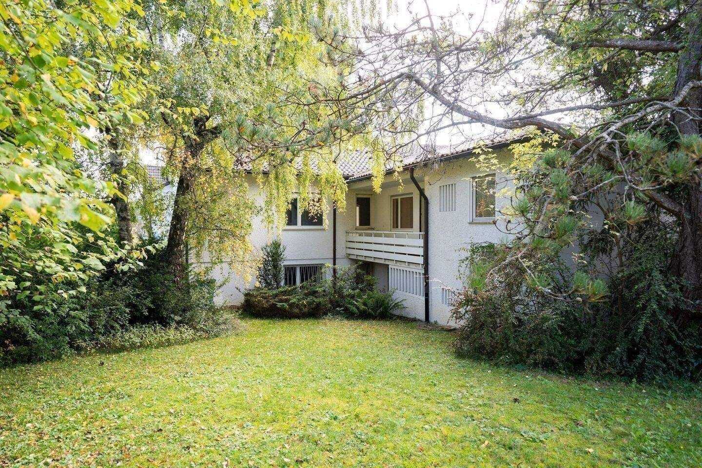 Großzügiges Einfamilienhaus mit weitläufigem Grundstück & vielfältigem Nutzungspotenzial in Tuttlingen – Tuttlingen – Vorschaubild 4
