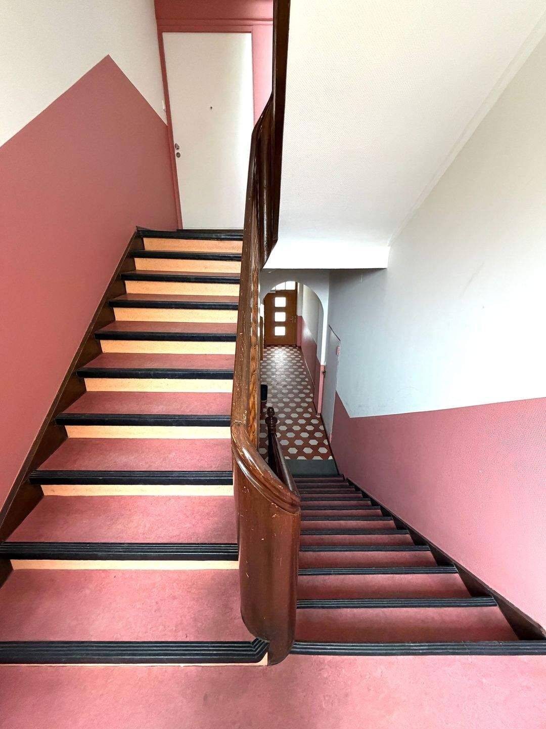 Die perfekte Kapitalanlage in Bestlage – hochwertig saniert & sofort vermietbar - 2-Zimmer-Wohnung mit Garage, Außenstellplatz und Küche – Nürnberg – Vorschaubild 3