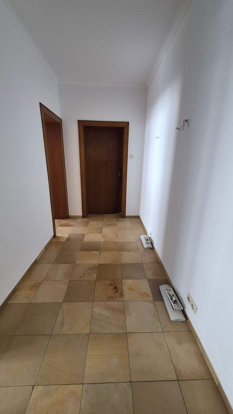 Stilvolle Altbauwohnung mit Flair und großer Terrasse. Nähe Tierpark ! Traumhafter Ausblick ins Wäldchen ! – Mönchengladbach – Vorschaubild 9