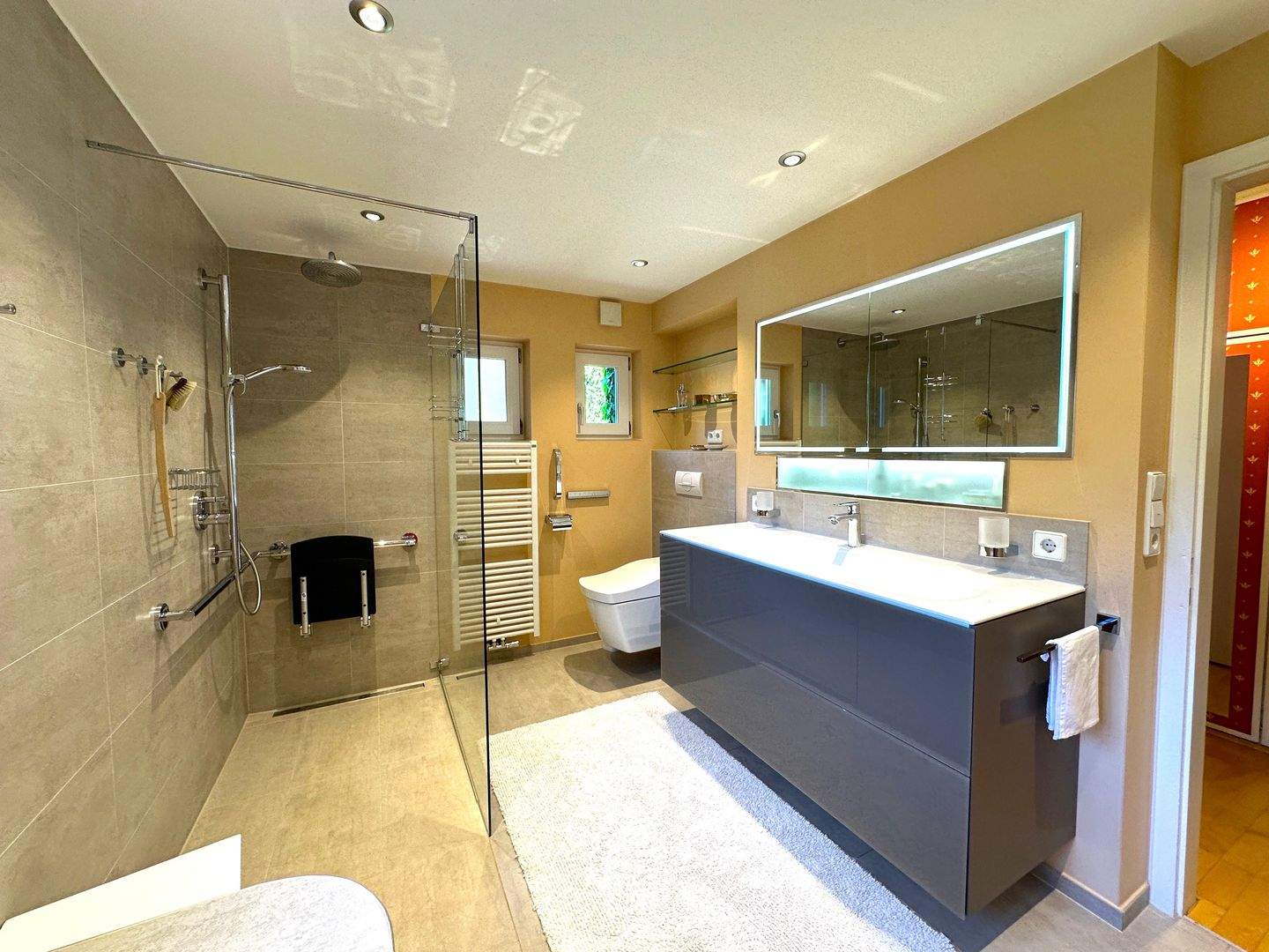 Stilvolle 290 qm Villa mit PV -Anlage am Emilienpark als Ein- oder Zweifamilienhaus nutzbar, grosser Garten, u.v.m. – Grenzach-Wyhlen – Vorschaubild 7