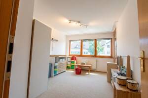 4-Zimmer-Wohnung mit Westbalkon, Moderner EBK in Holzkirchen Mitte – 83607 Holzkirchen – Vorschaubild 7