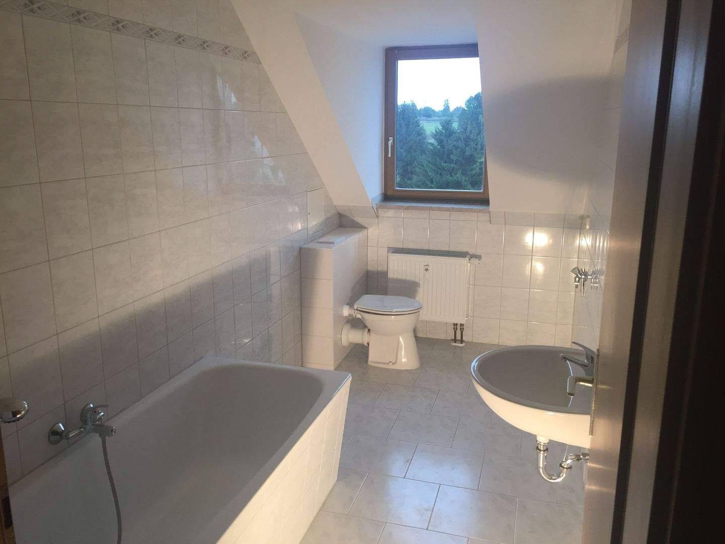 3-Raum Dachgeschosswohnung in Ruppertsgrün – Fraureuth – Vorschaubild 4