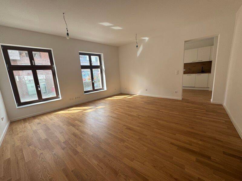 Etwas besonderes: 2-Zimmer-Wohnung mit EBK und großer Terrasse