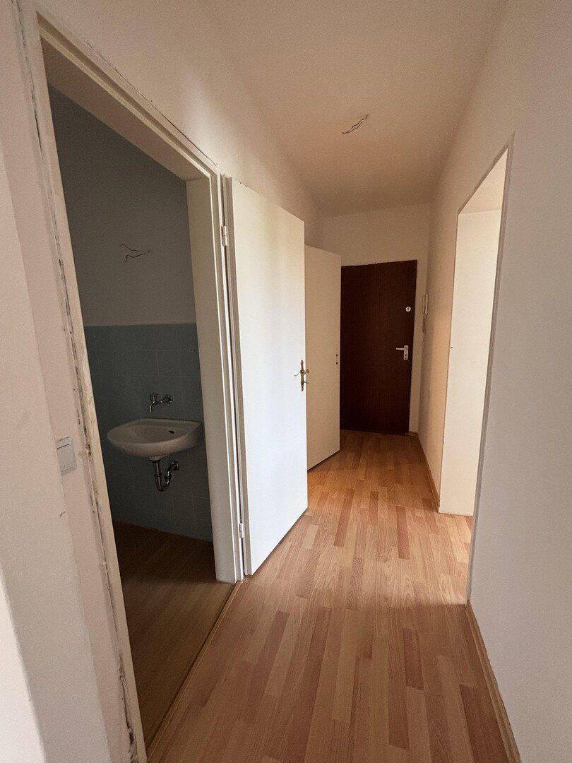 Großzügige 4-Zimmer-Eigentumswohnung mit viel Potenzial – Norderstedt – Vorschaubild 7