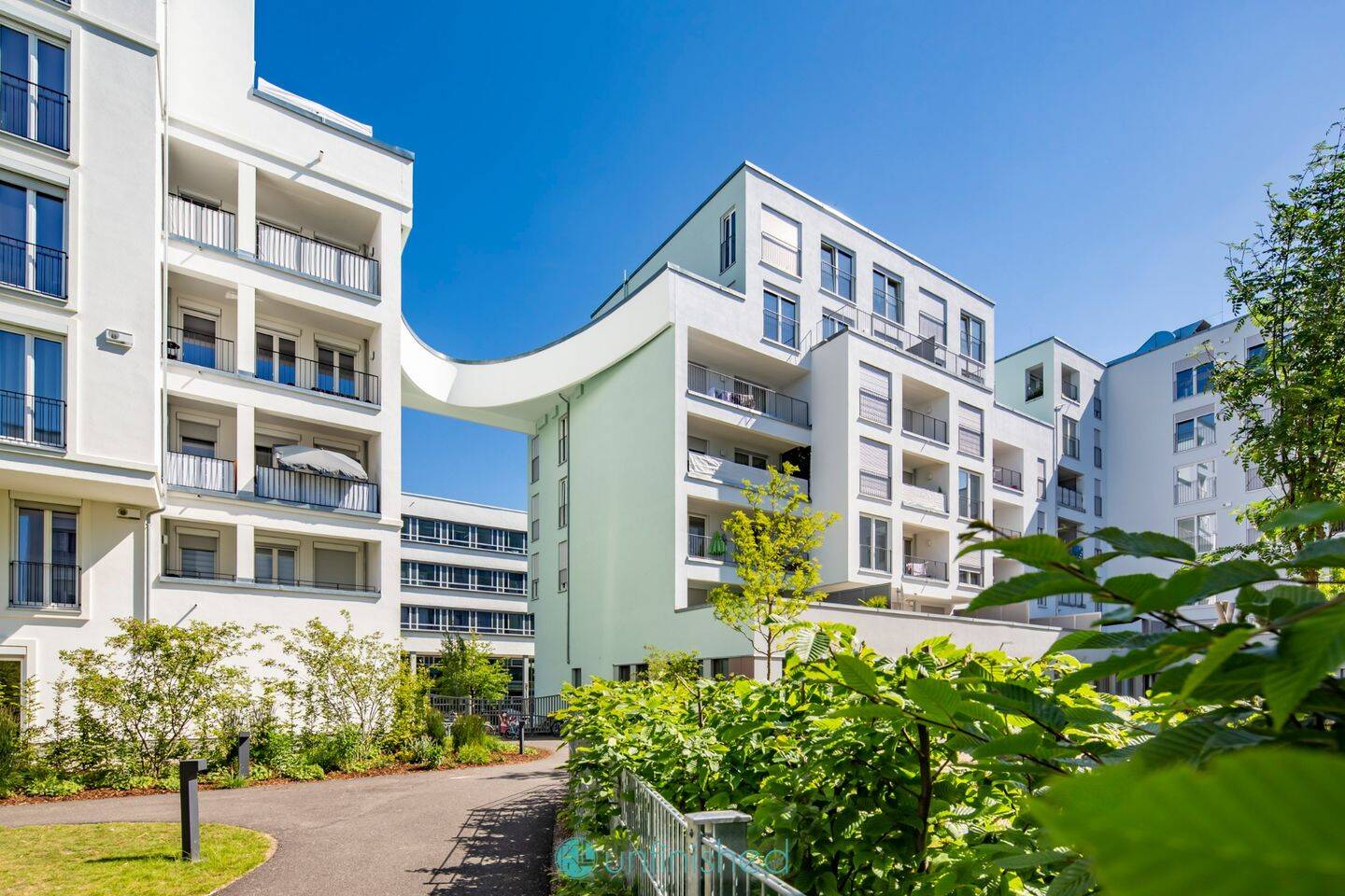 Wunderschöne große 3-Zimmer-Wohnung mit Dachterrasse in München – München – Vorschaubild 2