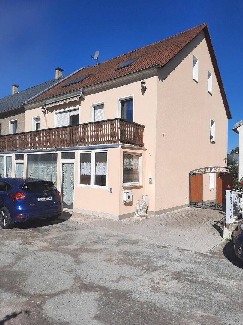 Großzügiges Zweifamilienhaus mit Garten – Dresden – Bild 1 von 9