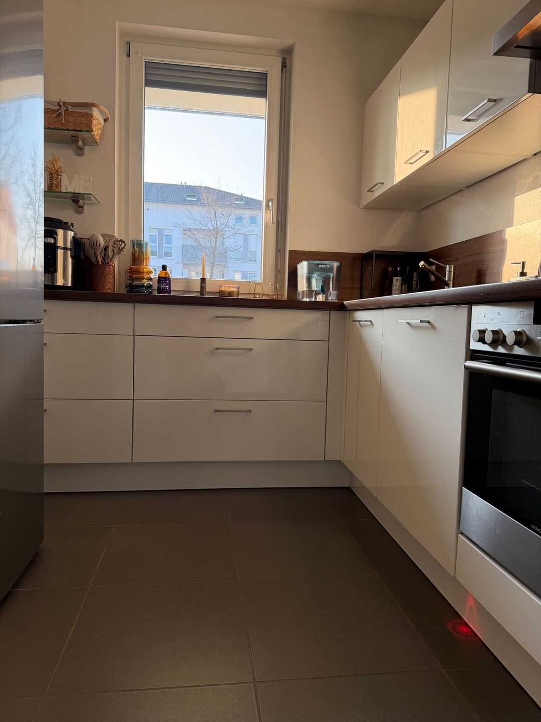 Erdgeschosswohnung mit schönem Garten (voll möbliert+küche+Garage+provisionsfrei) – Augsburg – Vorschaubild 2