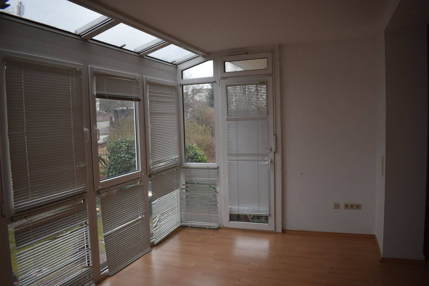Stilvoll wohnen: 4 Zimmer & EBK. – Pirmasens – Vorschaubild 3