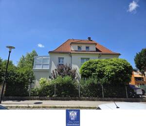 Repräsentatives Wohnensemble in Bestlage: Großzügiges Grundstück mit Vorderhaus & Remise