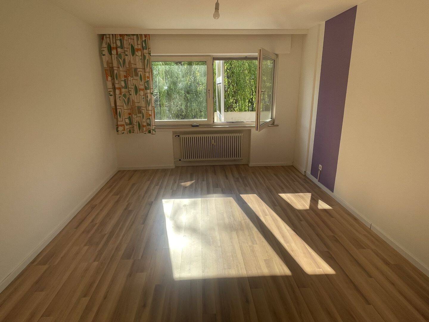 Charmante 3,5 Zimmer Wohnung mit Balkon und Garage «Bezugsfrei» – Köln – Vorschaubild 6
