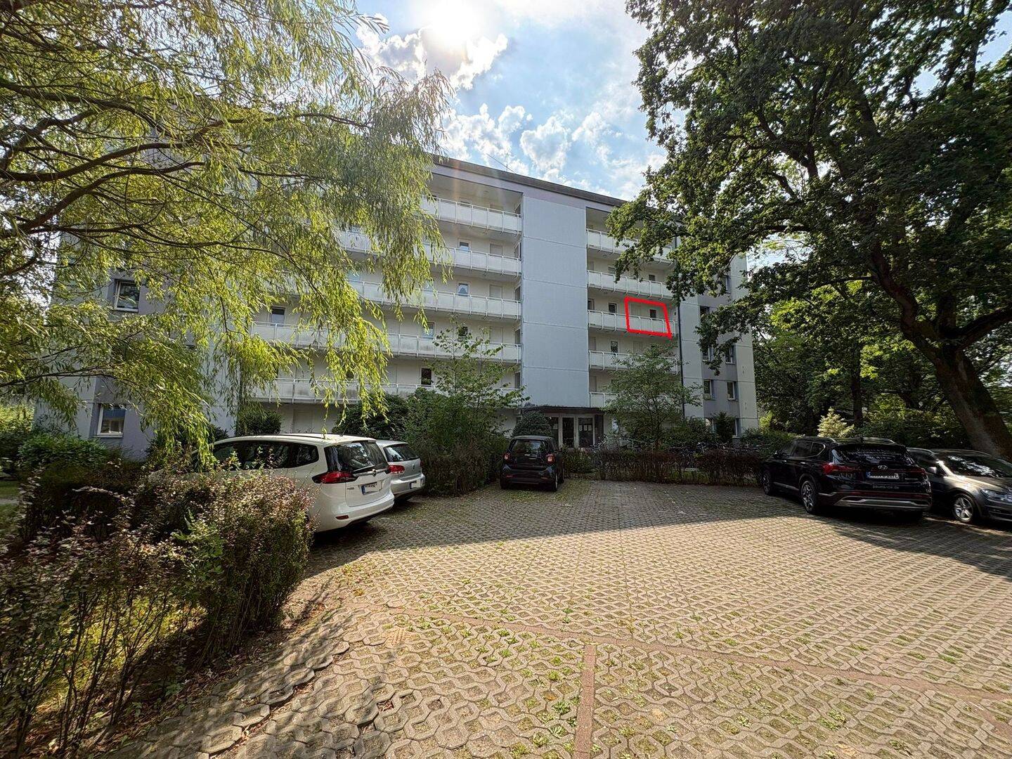 Charmante Single-Wohnung, ideal für möbliertes Wohnen geeignet ***COURTAGEFREI***