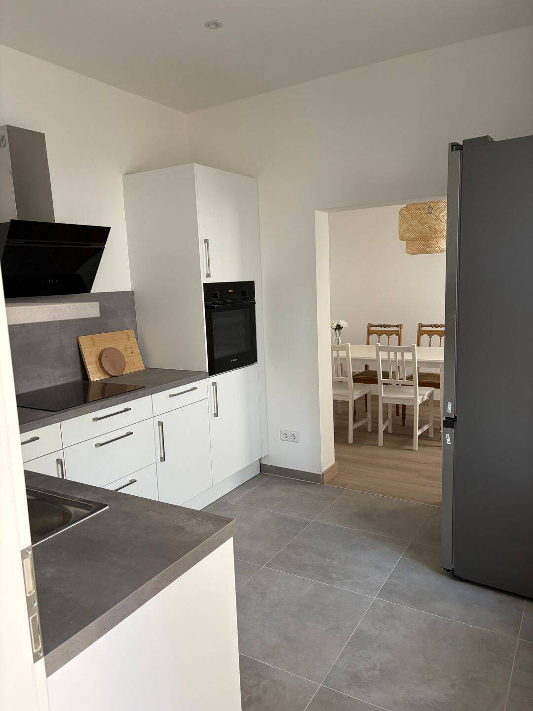 Kleines Haus mit 2 Bädern & Terrasse – ideal für 2er-WG – 3 Min zum Bahnhof und zum Rhein – Wiesbaden – Vorschaubild 4