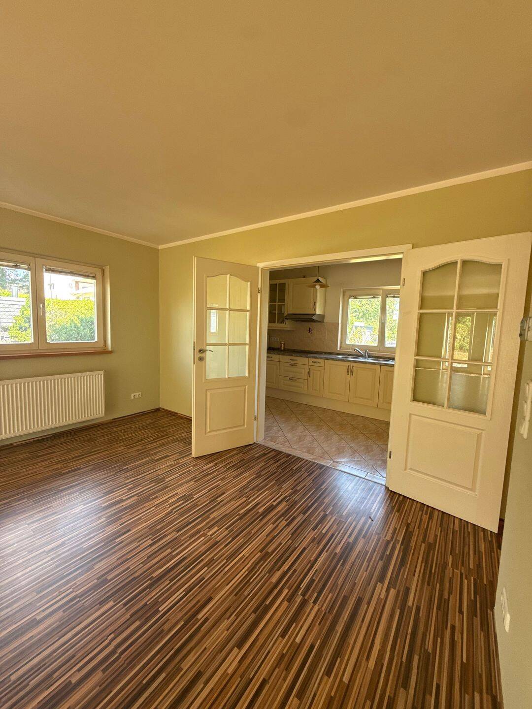 Gewerblicher Verkauf - Familienidylle in begehrter Wohnlage – Einfamilienhaus mit großem Sonnengrundstück in Falkensee – Falkensee – Vorschaubild 6
