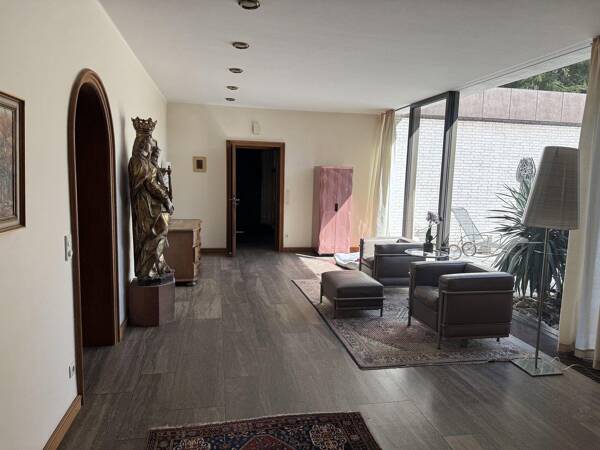 Villa in 50996 Köln mit 400 m² kaufen