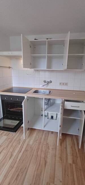 Helle und geräumige 1-Raum-Wohnung in Reudnitz mit Küchenzeile – 4318 Leipzig – Vorschaubild 6