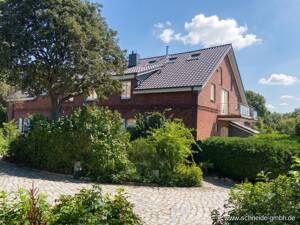 Wohnen mal anders: Individuelle 2-Zimmer-Eigentumswohnung auf 3 Ebenen mit kleinem Gartenanteil & Garage in HH-Curslack