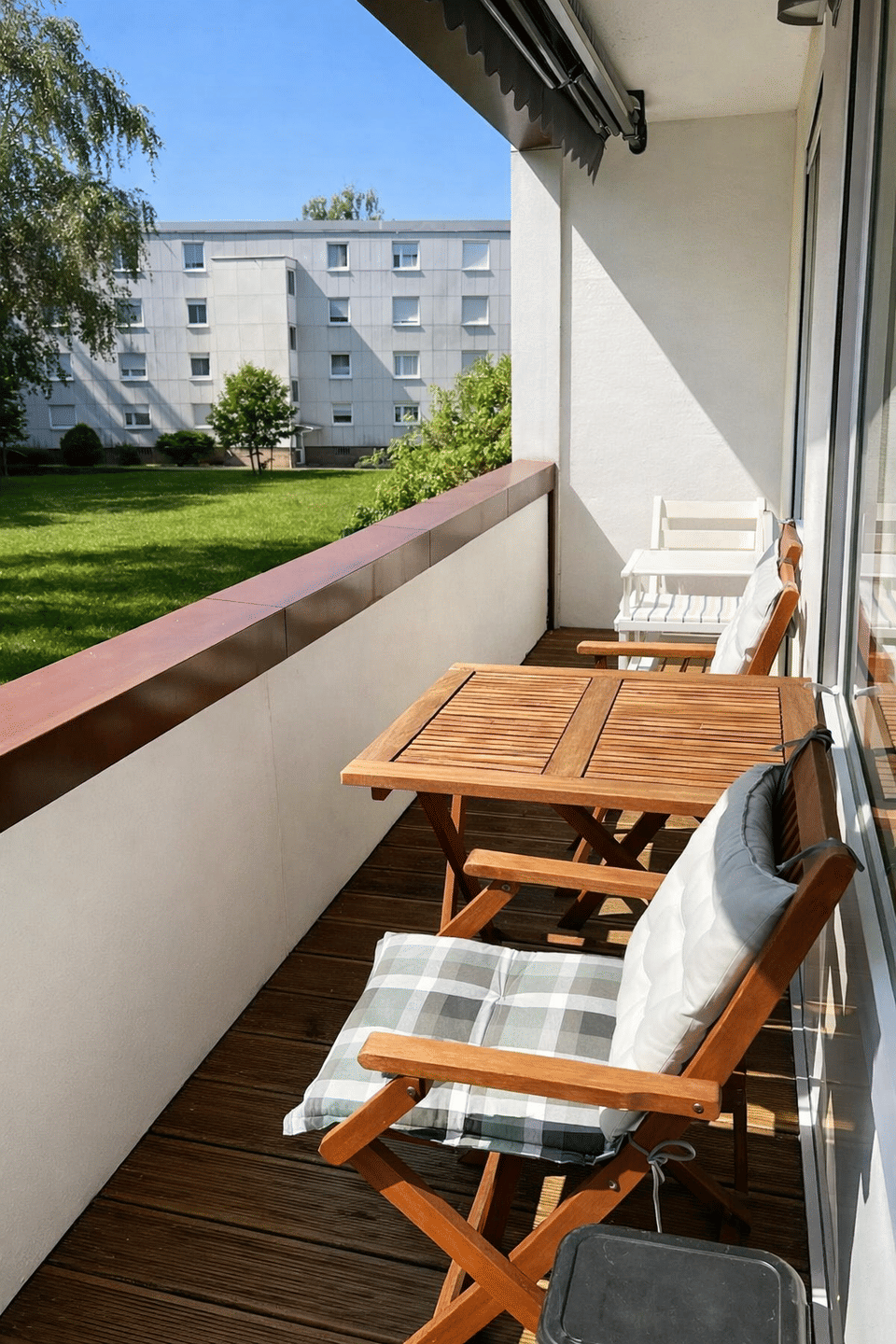 2 Zimmer Wohnung 61m2 mit Balkon vollmöbliert Nürnberg Messe – Nürnberg – Vorschaubild 4