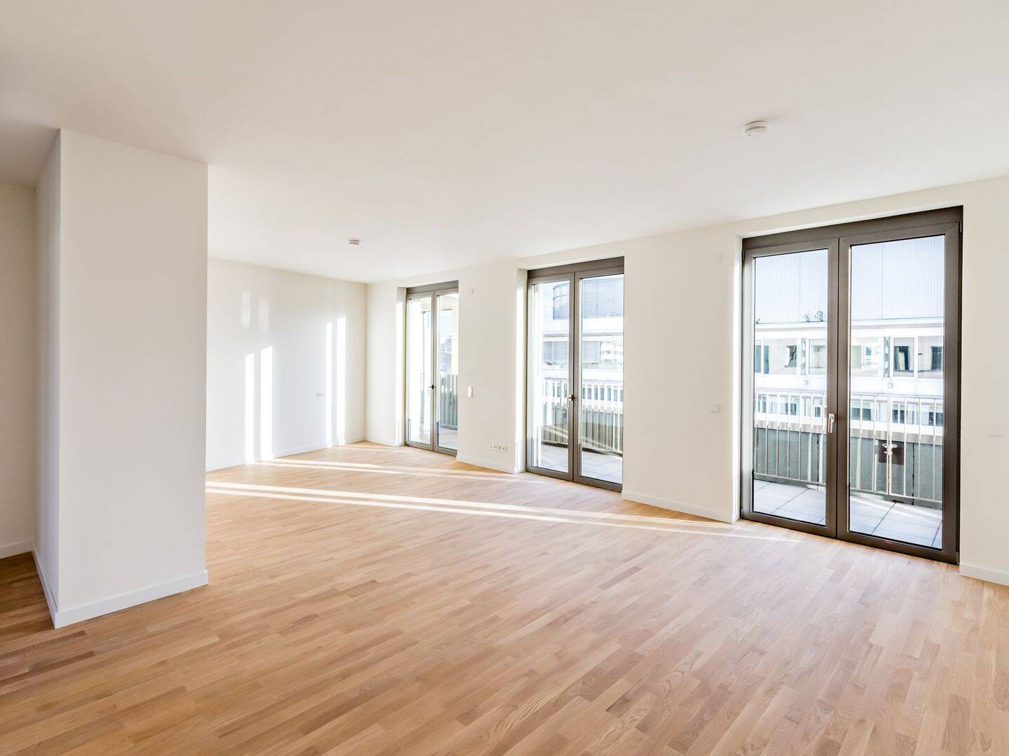 Leben in Charlottenburg: Helle 2-Zimmer-Neubauwohnung mit großer Terrasse und offenem Wohnbereich – Berlin – Vorschaubild 3