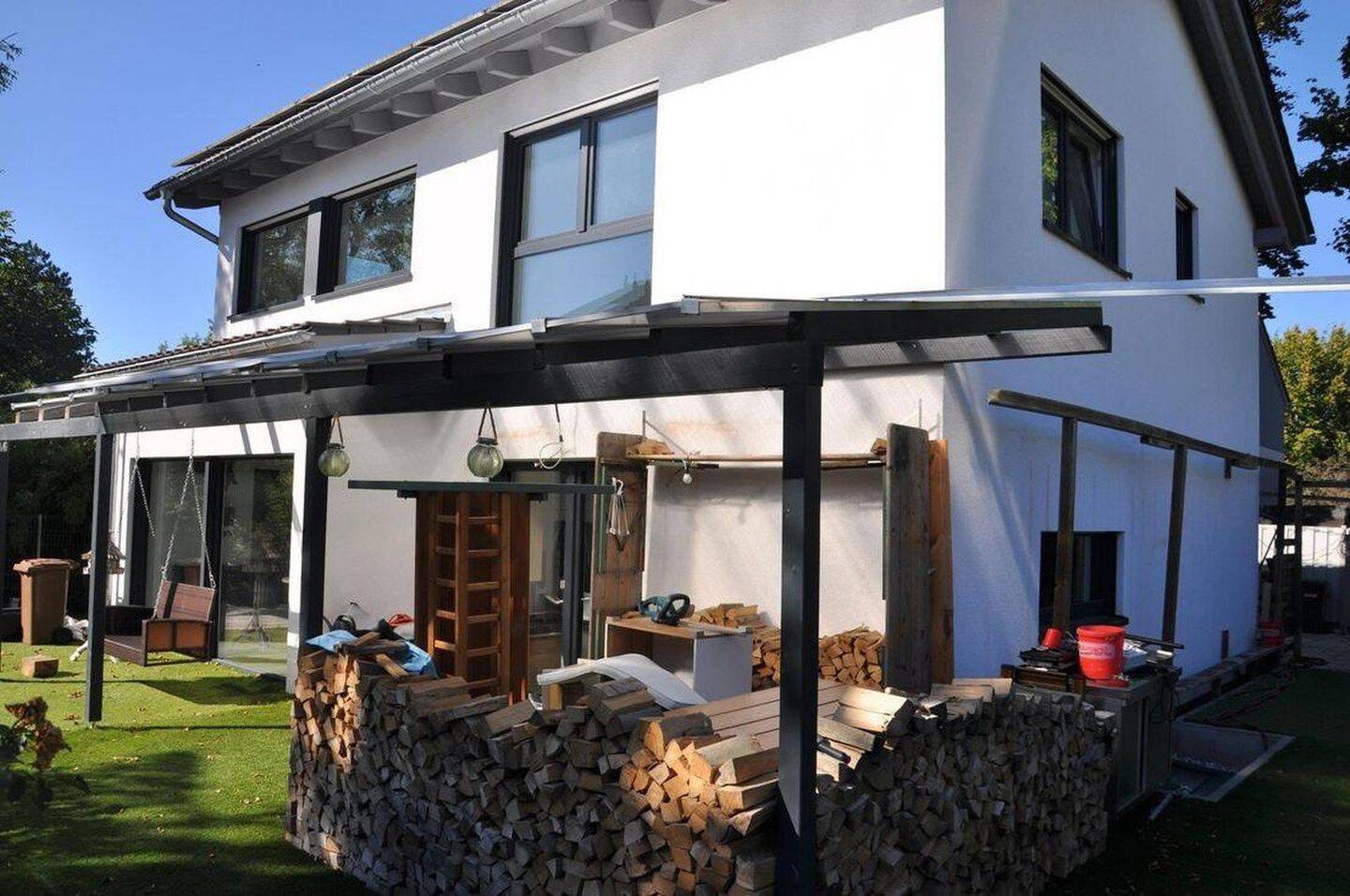 Exklusives Einfamilienhaus (KfW40plus) mit 7 Zimmern, Ideal für junge Familien – Neuried – Bild 1 von 9