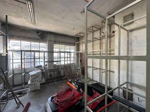 Wohnhaus 3 WE, 240 m² + Gewerbeeinheit 300 m² - zum Wohnausbau in begehrter Lage. – 90765 Fürth – Vorschaubild 9