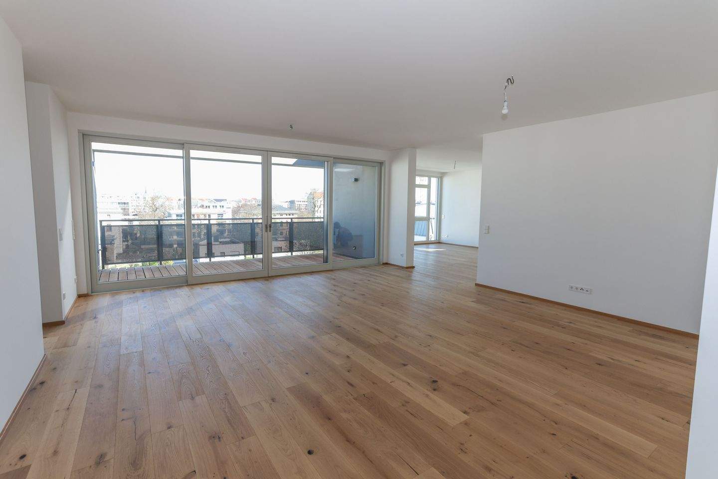 Luxuriöses Neubau Penthouse mit 2 TG-Stellplätzen und eigener PV-Anlage! – Leipzig – Vorschaubild 9