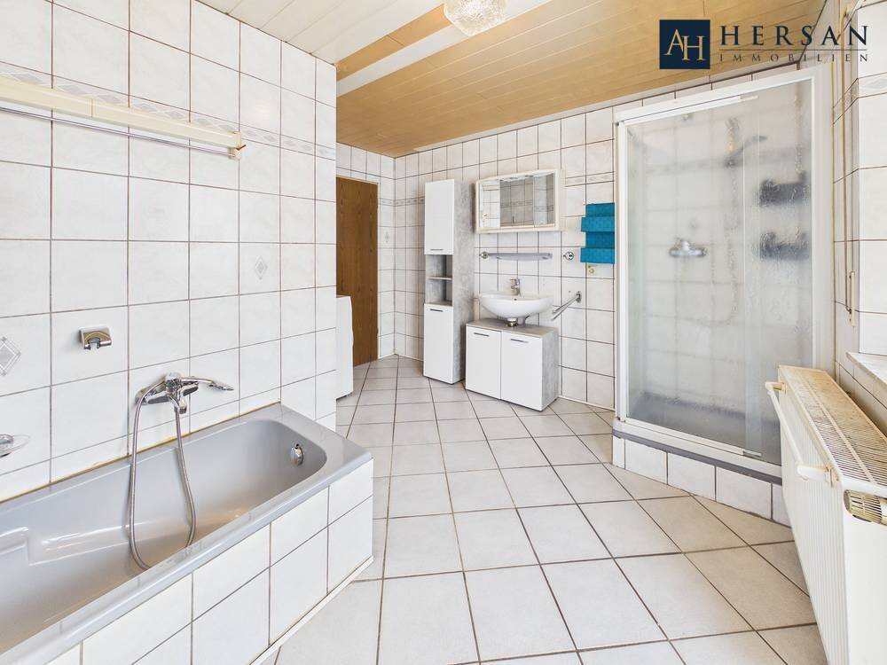 Großzügiges Ein- bis Zweifamilienhaus mit Garten und Garage in familiärer Lage - Kellersberg! – Alsdorf – Vorschaubild 9
