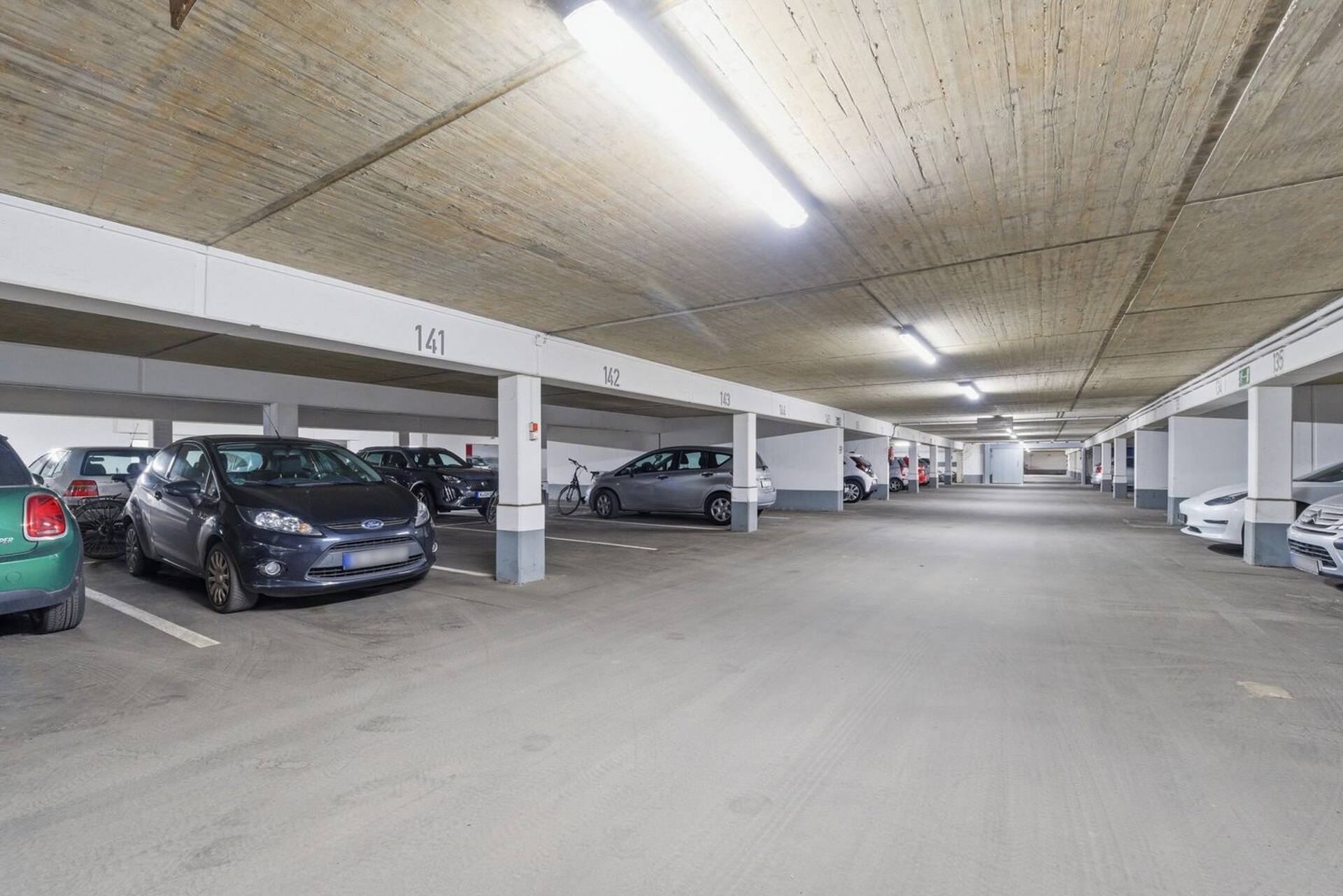 Erdgeschosswohnung in 50858 Köln mit 117 m² kaufen