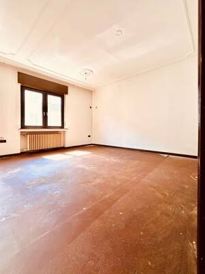 Wohn- und Geschäftshaus mit Ausbaupotenzial in zentraler Lage – 47798 Krefeld – Vorschaubild 5