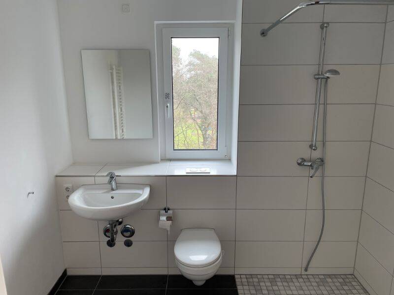 Schöne 1-Zimmer-Wohnung mit EBK und Aufzug – Erlangen – Vorschaubild 2