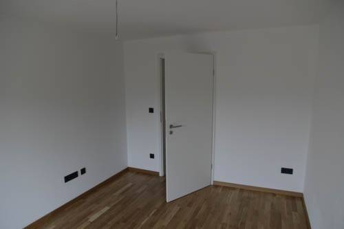 Bezugsfrei 01.08.2026: helle in 2014 sanierte 2 ZKB mit Balkon im Neuen Proviantbachquartier – Augsburg – Vorschaubild 6