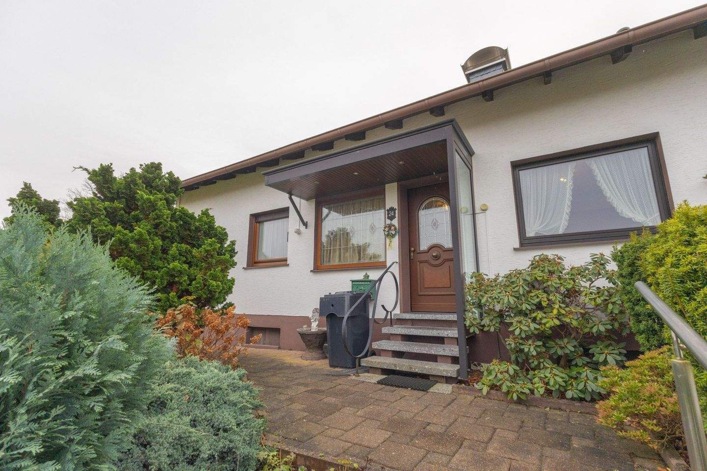 Menden Lahrfeld – Freistehendes EFH in ruhiger Nebenstraße (Erbbaurecht !) – Menden – Bild 1 von 9