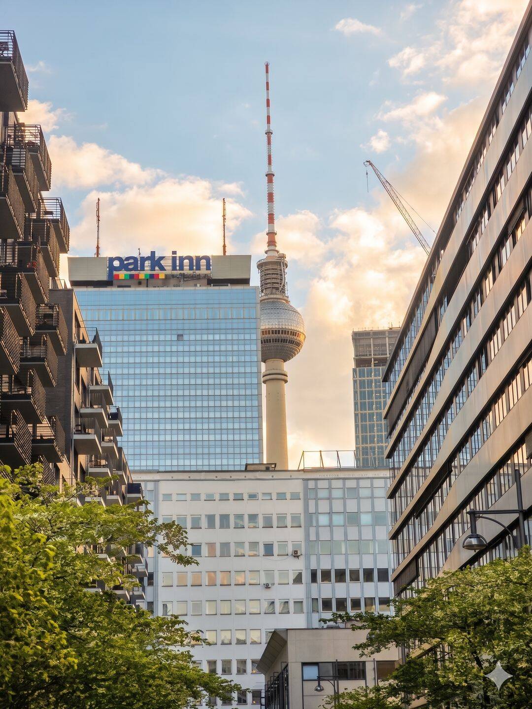 Mietkauf - Exklusives City-Appartement mit Balkon und Fußbodenheizung im Herzen Berlins – Berlin – Vorschaubild 2