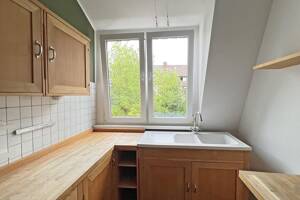 Charmante Altbau-Perle! Helle 2½-R.-Dachgeschoss-Wohnung OHNE BALKON In Rüttenscheid – 45130 Essen – Vorschaubild 9