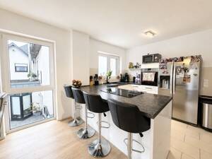Wunderschöne Maisonettewohnung mit 2 Balkonen und schönem Blick ins Grüne – 56070 Koblenz – Vorschaubild 2