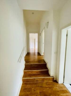 Traumhafter Altbau mit Fischgrätparkett, Erker und 2 Balkonen – 124 m² in Saarburg – 54439 Saarburg – Vorschaubild 9