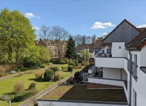 Lichtdurchflutetes Investment im Dachgeschoss - Barrierefrei mit Aufzug und Balkon – 47119 Duisburg – Vorschaubild 2