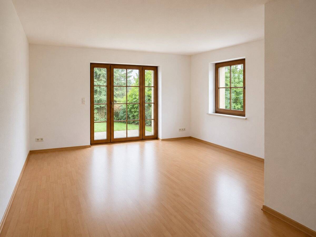 Helle 2-Raum Wohnung in ruhiger Lage mit Terrasse – 1156 Dresden – Bild 1 von 9