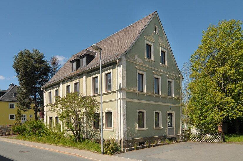 Entkernte Unternehmervilla mit viel Platz, aufteilbar oder Wohnen und Arbeiten unter einem Dach – Helmbrechts – Bild 1 von 9