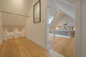 Ohne Makler: Lichtdurchflutete Maisonette- Endetage mit Galerieebene und Loggia – 22335 Hamburg – Vorschaubild 9