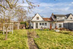 Modernisierte Doppelhaushälfte mit Garage und großem Grundstück in Top-Lage von Burg-Grambke – 28719 Bremen – Vorschaubild 4