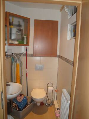 helle freundliche 2 Raum DG Wohnung in Erfurt zu vermieten, ab sofort – 99086 Erfurt – Vorschaubild 8