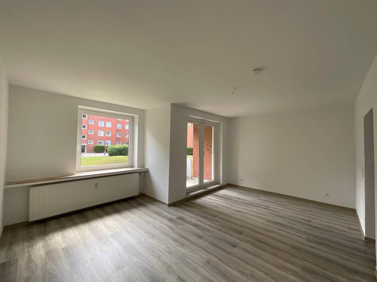 Zentral gelegene 3-Zimmer-Wohnung mit Balkon in Aurich-Popens! – 26603 Aurich – Bild 1 von 9